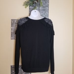 Self e Top Lace Shoulders Banded Hem & Cuffs XS/S